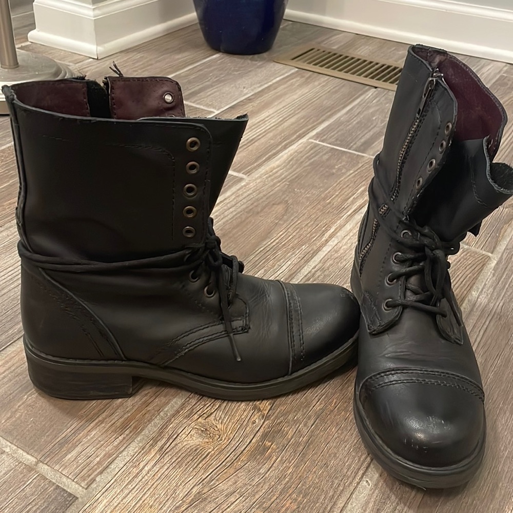 Steve Madden Troopa Combat Boots